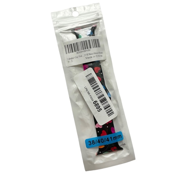 5/$20 NEW HEARTS Silicone Sport Band Apple Watch 38/40/41 mm - Picture 8 of 8